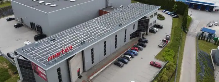 Fotowoltaika na budynku firmy