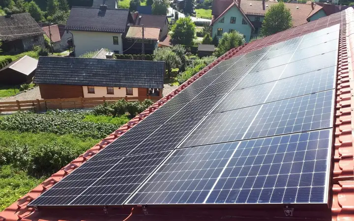 fotowoltaika na dachu domu