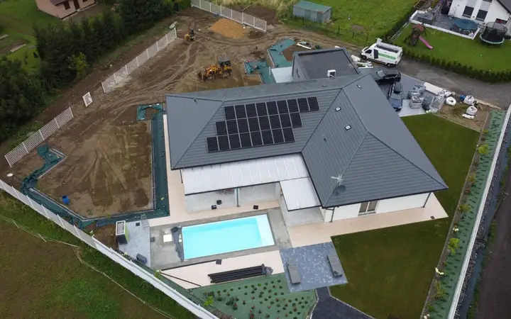 Fotowoltaika na dachu domu jednorodzinnego